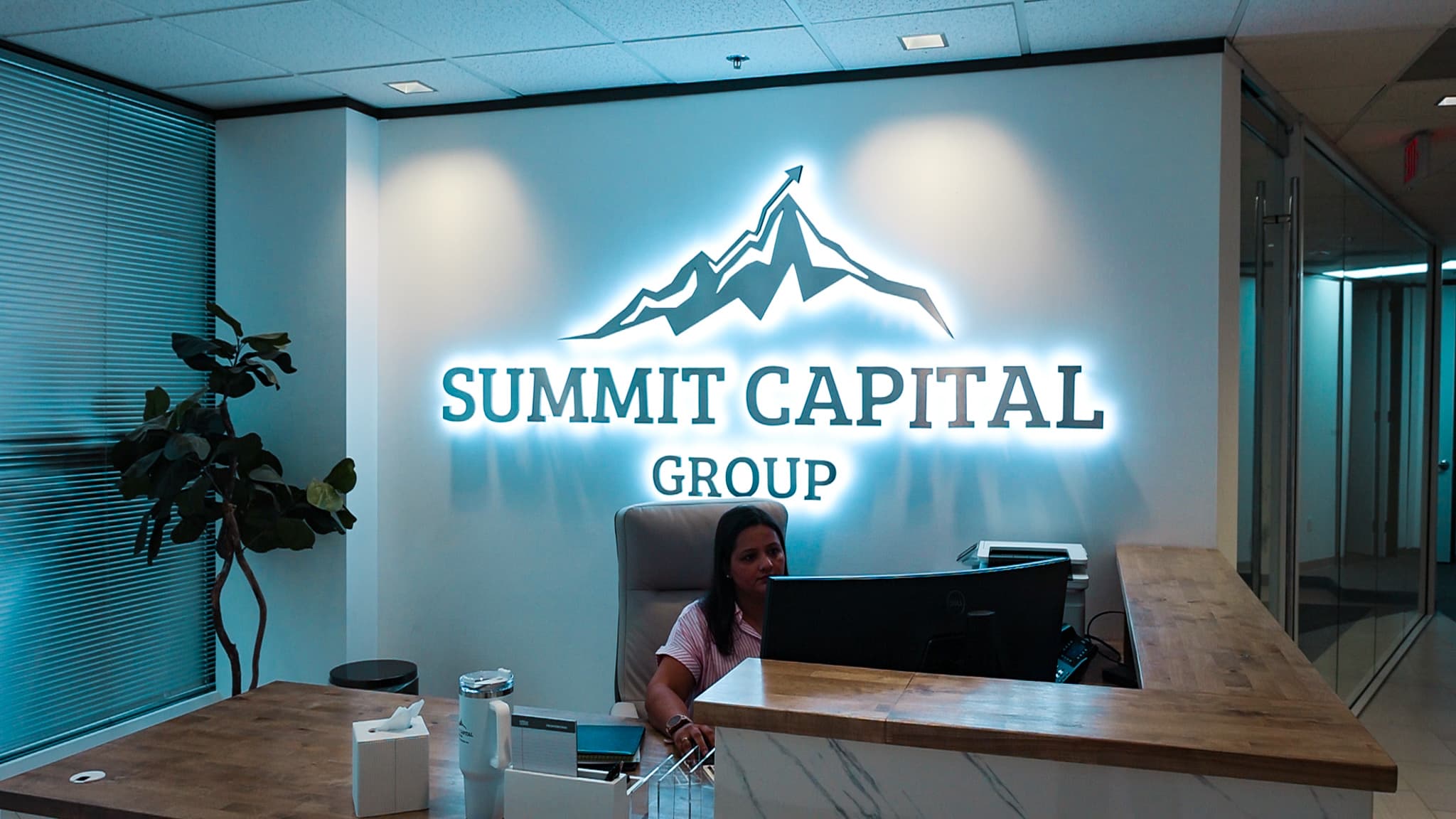 FCA issues warning on unauthorised firm Summit Capital