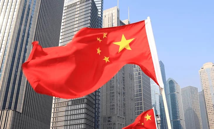 China Fines Futu and UP Fintech and Orders Exit of Cross-Border Brokerage Model