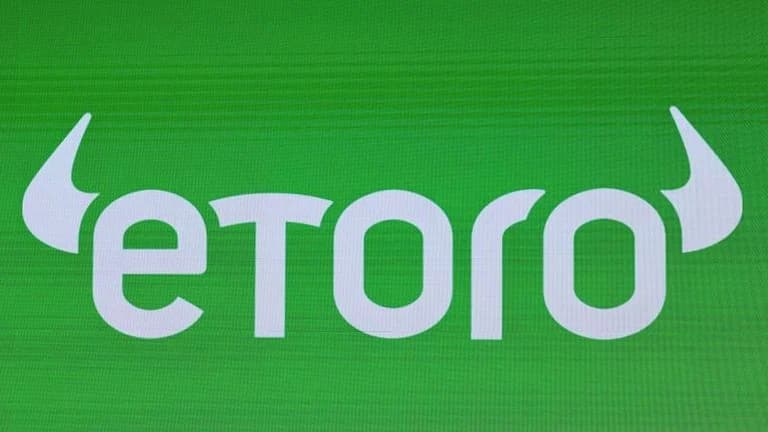 eToro explores wealth-tech acquisitions and potential banking licences
